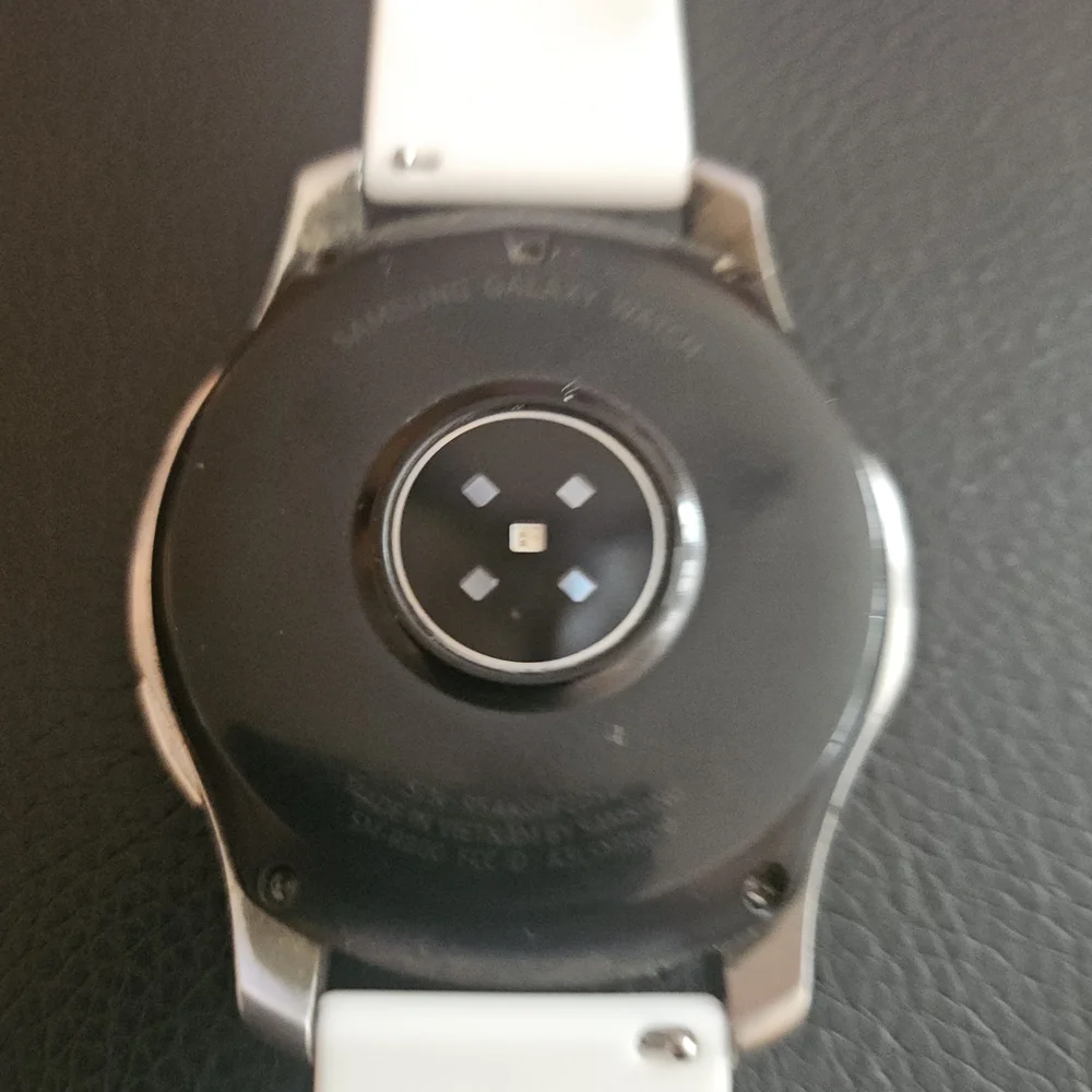 Samsung Smartwatch(DF96) with Silver Bezel and White Band
